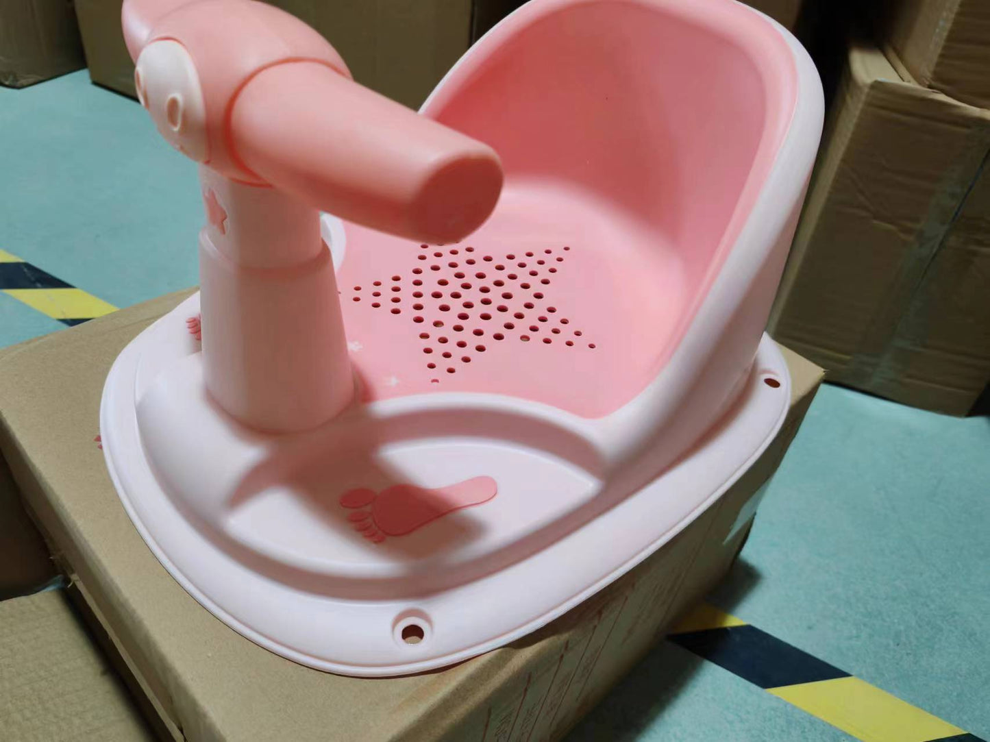 Baby bathing stool children's bathing artifact non-slip seat chair baby bath tub universal bath bed bracket