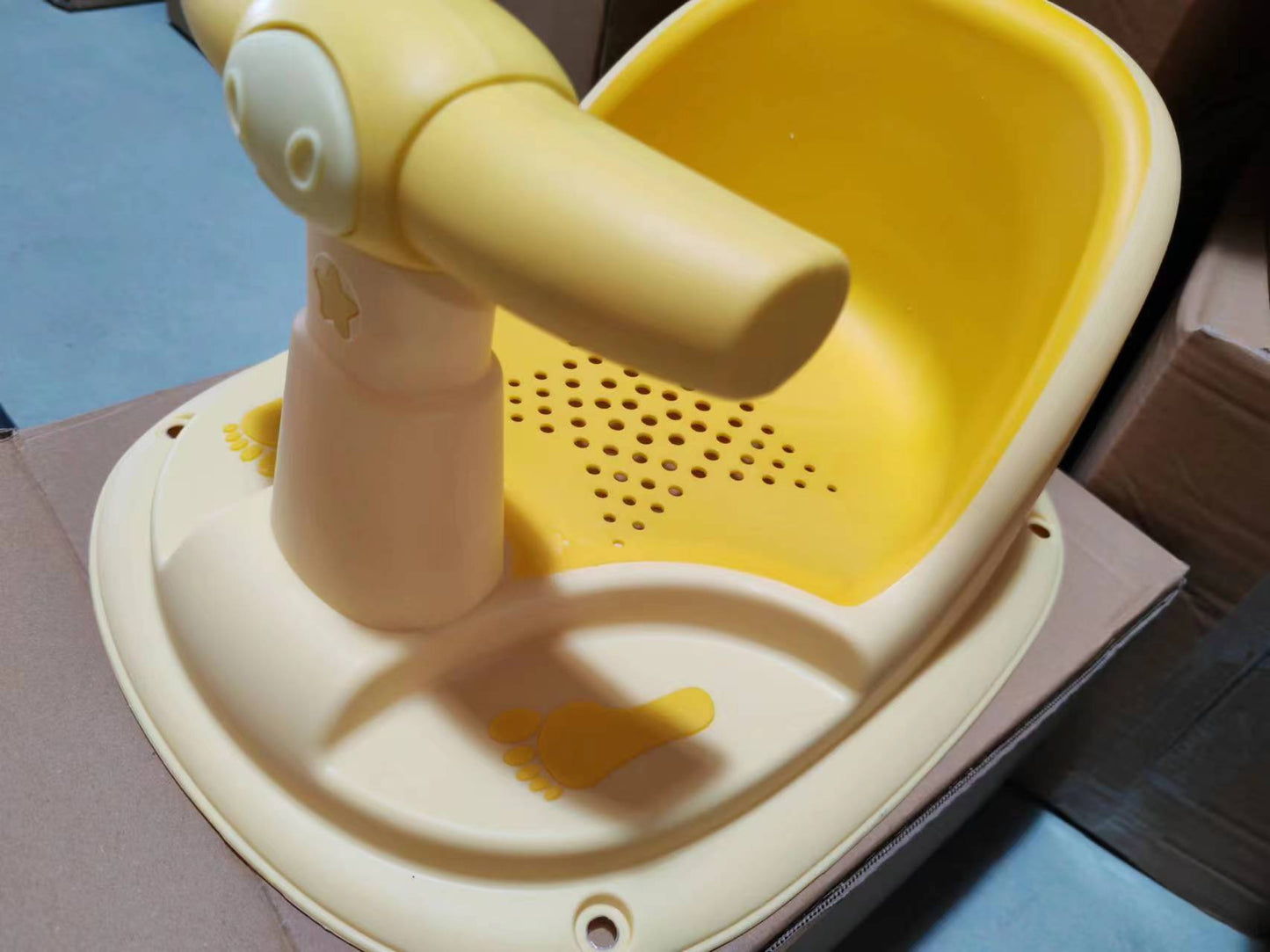 Baby bathing stool children's bathing artifact non-slip seat chair baby bath tub universal bath bed bracket